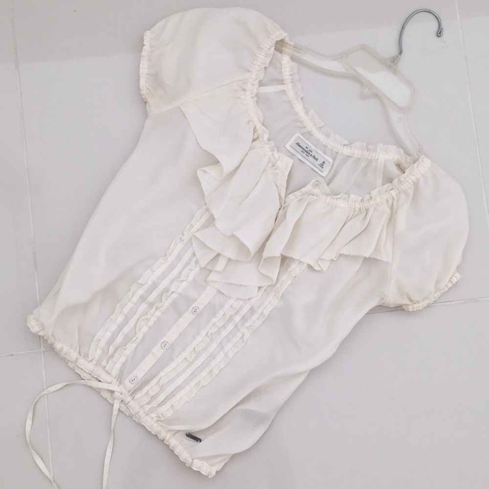 ABERCROMBIE & FITCH cream blouse